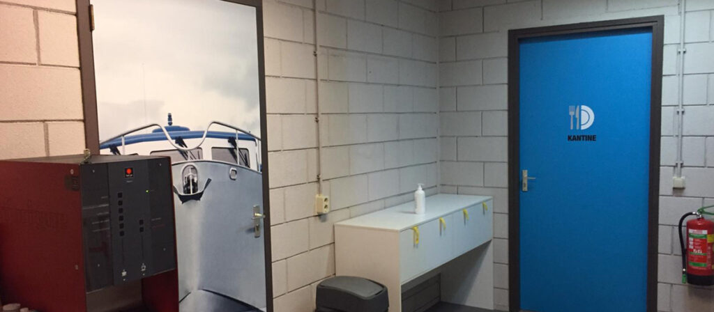 K_M-Yachtbuilders_-_wide_d