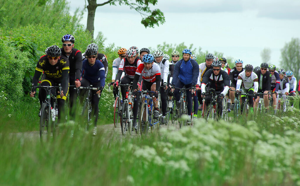 fietselfstedentocht-fietsers